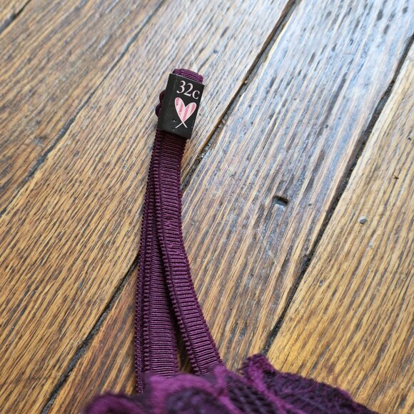 NEW 32C PINK VICTORIAS SECRET plum|purple floral lace date night push up bra - Picture 2 of 7